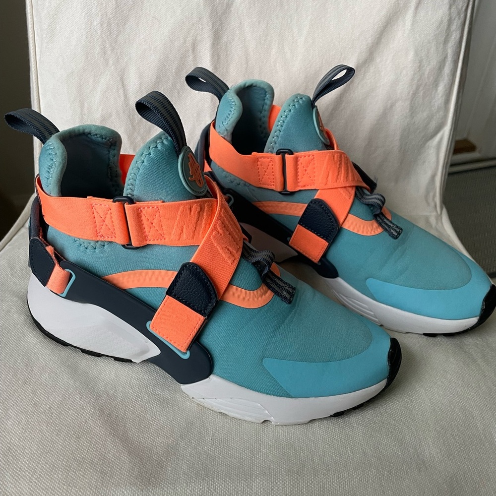 Nike Huarache City Youth Sneakers Shoes Orange Blue Size 4.5 Big Kids Boys Girls